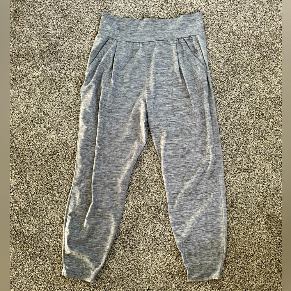 VUORI Gray Lux at Ease Pants M